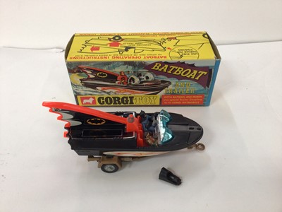 Lot 1869 - Corgi Batmobile No.267 plus Batboat and trailer No. 107, both boxed (2)