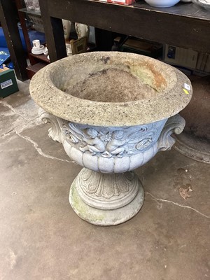 Lot 1036 - Classical style concrete garden urn