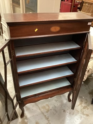 Lot 935 - Edwardian mahogany glazed display cabinet with satinwood inlaid decoration