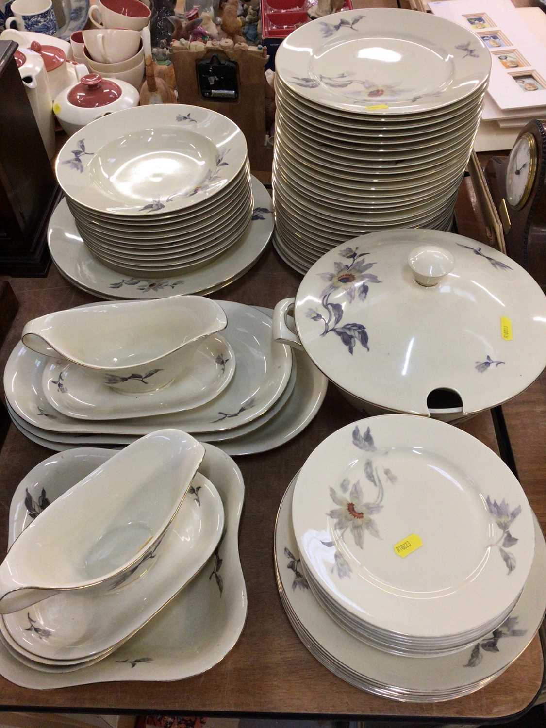 Lot 618 - Bavarian ceramic dinner service with floral decoration