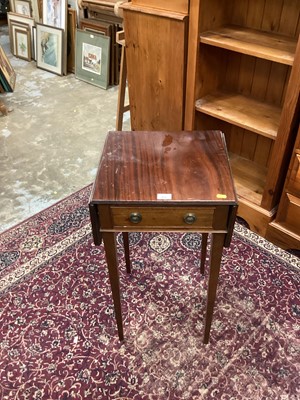 Lot 916 - Small Regency-style mahogany drop leaf side table