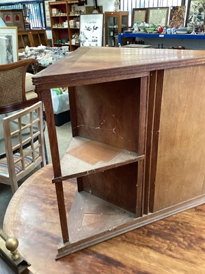 Lot 1031 - 1930s oak corner bookcase