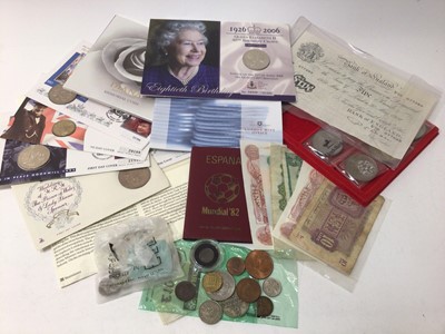 Lot 471 - World - Mixed banknotes and coins to include Bank of England white £5 Chief Cashier Beale prefix U78 GVF-AEF, cupro-nickel Crowns, silver Three Pences x 8 and others (Qty)