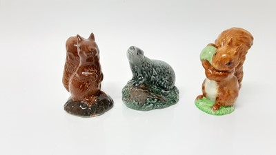 Lot 136 - Royal Doulton model Elephant, two Beswick Sheep and other collectable animals (11)