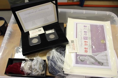 Lot 478 - World - Mixed coinage to include some silver, G.B. date stamp coins in boxes of issue, London Mint Office and Westminster coin folders x 13 containing part sets to include 'War Poppy Collection', '...