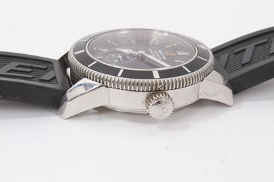 Lot 157 - Breitling Chronometer Superocean wristwatch