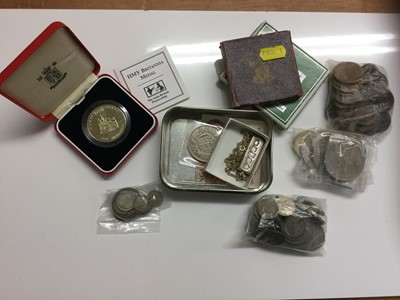 Lot 535 - G.B. - Mixed coins to include George V silver proof Crown 1927 A.F.D.C, Elizabeth II silver Bullion pendant circa 1977 on chain and other issues (Qty)