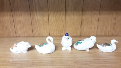 Lot 168 - Selection of Crested China models including Ann Hathaway's Cottage, Policeman, Welsh Spinning Wheel etc, various manufacturers to include W.H Goss, Carlton and Arcadian