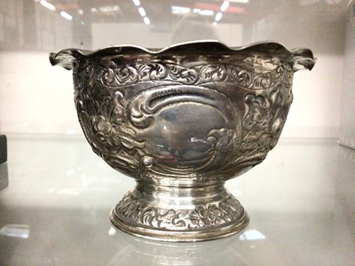 Lot 752 - Late Victorian silver bonbon dish with embossed foliate decoration (London 1898)