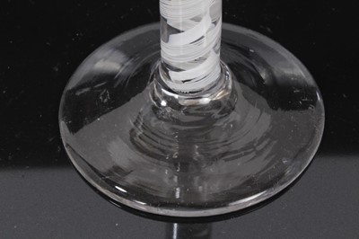 Lot 62 - Georgian wine glass