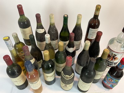 Lot 39 - Twenty three bottles, various red and white wines