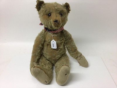 Lot 1825 - Antique Steiff bear with button in ear.