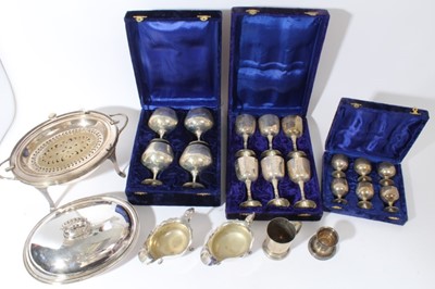 Lot 331 - Collection of plated wares