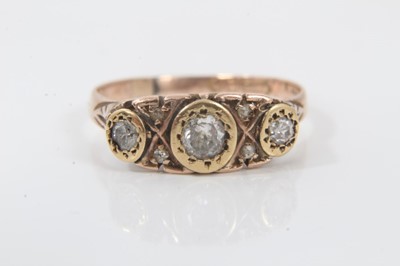 Lot 108 - 9ct gold diamond three stone ring with old cut diamonds