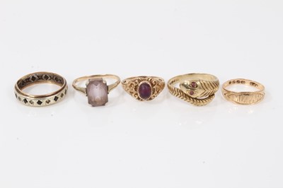 Lot 109 - Five gold rings to include 9ct gold snake ring, 12ct gold Mizpah ring and three 9ct gold gem set rings