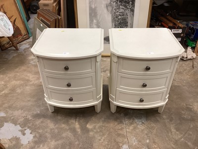 Lot 920 - Contempory white painted dressing table, stool and pair bowfront three drawer bedside chests (4)