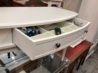 Lot 920 - Contempory white painted dressing table, stool and pair bowfront three drawer bedside chests (4)