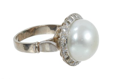 Lot 496 - Cultured pearl and diamond cluster ring