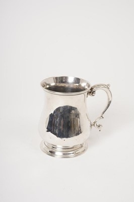 Lot 281 - George II silver mug of baluster form Richard Bayley. London 1741.