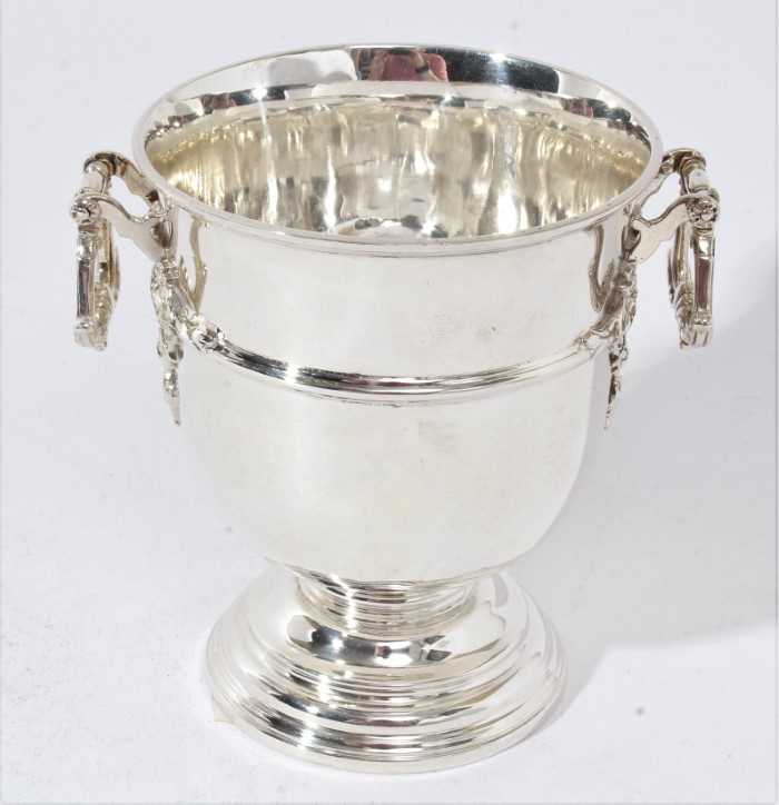 Lot 287 - George V silver two handled bowl  Birmingham 1928. Mappin & Webb. .