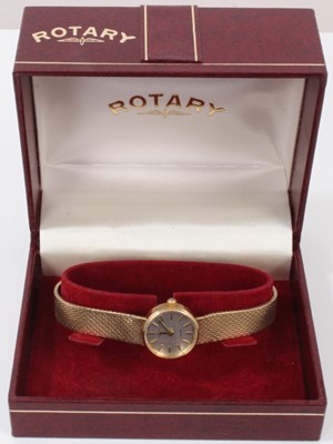 Lot 274 - Ladies 9ct gold Rotary wristwatch on 9ct gold Milanese bracelet, boxed