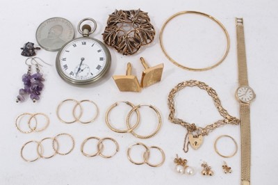 Lot 347 - Ladies 9ct gold Avia wristwatch, pair 14ct gold cufflinks, 22ct gold ring, 9ct gold bracelet, earrings and other costume jewellery