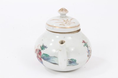 Lot 71 - Chinese porcelain teapot