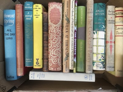 Lot 1705 - Small collection of 20th century literature, including Iris Murdoch, Graham Greene, Aldoux Huxley etc. (1 box)