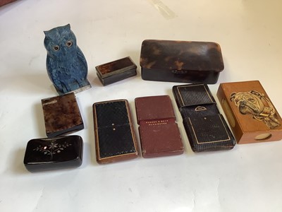 Lot 2617 - Group of antique and later collectables, including a bakelite 'Bourjois' perfume bottle holder in the form of an owl, with original bottle, a silver-mounted faux tortoiseshell box, 19th century hor...