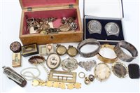 Lot 635 - Group of antique and vintage Jewellerylery and...