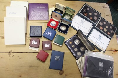 Lot 627 - G.B. - Royal Mint proof year sets to include 1970, 1971, 1972, 1973, 1974, 1975, 1976, 1977, 1978, 1979, 1980, 1981 x 2, 1983, 1984, 1986, 1987, 1988, also silver proof crowns 1972, 1977 x 2, 1980,...