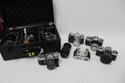 Lot 2460 - Group of cameras and accessories, including a Bolex B8, Zeiss Icarex 35, Edixa-Mat Reflex