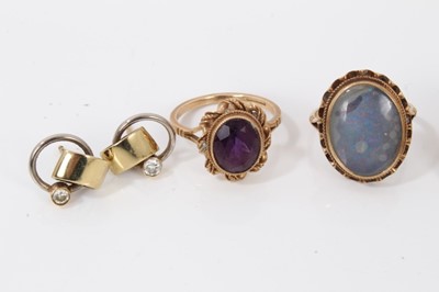 Lot 299 - Five 9ct gold gem set rings, cameo brooch, pair earrings, pearl pendant and Victorian nephrite brooch