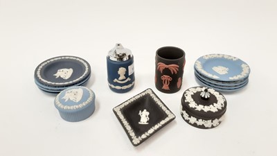 Lot 1250 - Group of Wedgwood jasperware