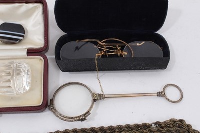 Lot 201 - Box of 19th century and later bijouterie and jewellery