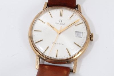 Lot 267 - Omega Genève 9ct gold cased wristwatch on brown leather strap