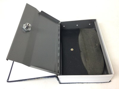 Lot 181 - Group vintage jewellery and bijouterie within various jewellery boxes