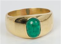 Lot 671 - Gold (18ct) and cabochon emerald signet ring,...