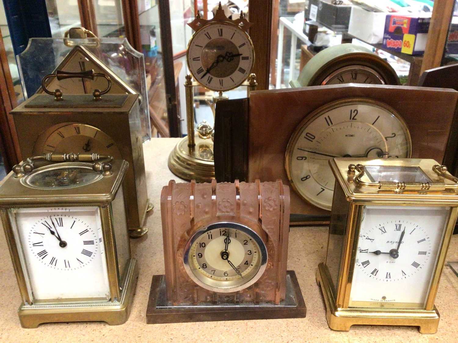 Lot 356 - Group of Art Deco and later mantel clocks