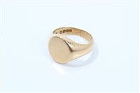 Lot 674 - Gold (18ct) signet ring with plain oval bezel...