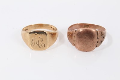 Lot 217 - Two 9ct gold signet rings