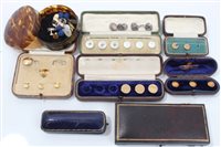 Lot 695 - Collection of Victorian gold and yellow metal...