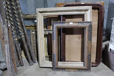 Lot 202 - Collection of 19th century gilt picture frames and other picture frames