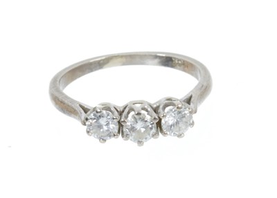 Lot 444 - Diamond three stone ring