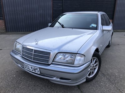 Lot 2062 - 1998 Mercedes C240 automatic Saloon, New Zealand Registration - DSL505( not UK registered ), This Mercedes was first registered in Japan and was imported in to the UK by the deceased owner in 2020....