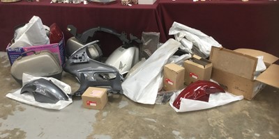 Lot 2081 - Large lot of used and new Honda Pan European parts including screens, tank cover, fairings and panniers qty