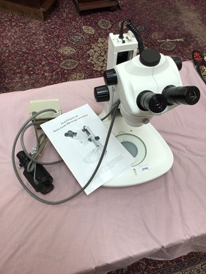 Lot 2702 - Aspen Stereo Zoom Microscope with instructions and accessories