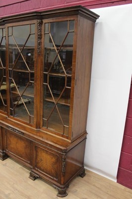 Lot 1311 - Good quality Gillows Georgian style Chippendale revival carved mahogany breakfront two height bookcase