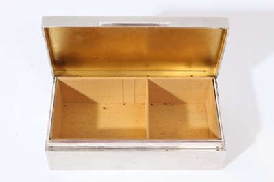 Lot 203 - Contemporary silver cigarette box of rectangular form with engine turned decoration