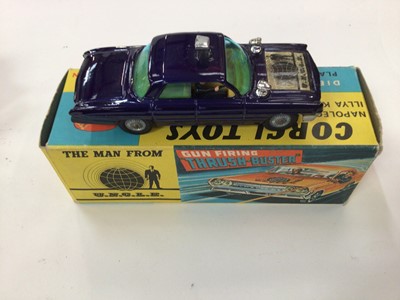 Lot 1870 - Corgi Gun firing Thrush-Buster (no ring) No. 497 plus James Bond Aston Martin DB5 No 261 (box damaged), both in original box (2)